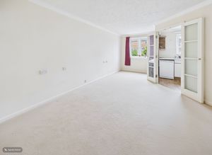 LIVING ROOM- click for photo gallery